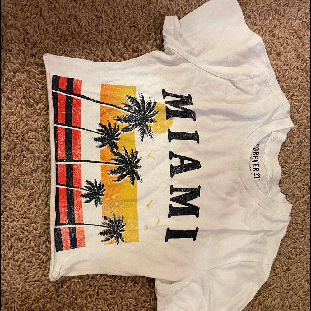 Miami cropped white fitted tee